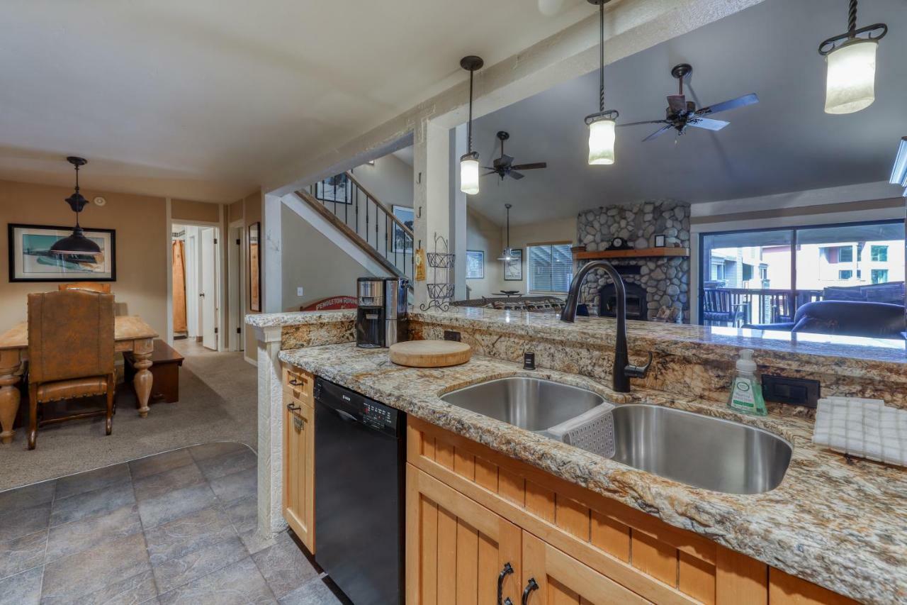 The Summit 72 Apartment